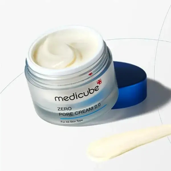 کرم کنترل منافذ باز و آبرسان مدی کیوب Medicube