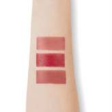 مجموعه رژ لب جامد شارلوت تیلبری مدل iconic mini lip trio با ویتامین E، وگان، شامل رنگهای سوپر مدل، پیلو تالک و واک آو نو شیم بسته 3 عددی هر کدام حجم 1.5 گرم